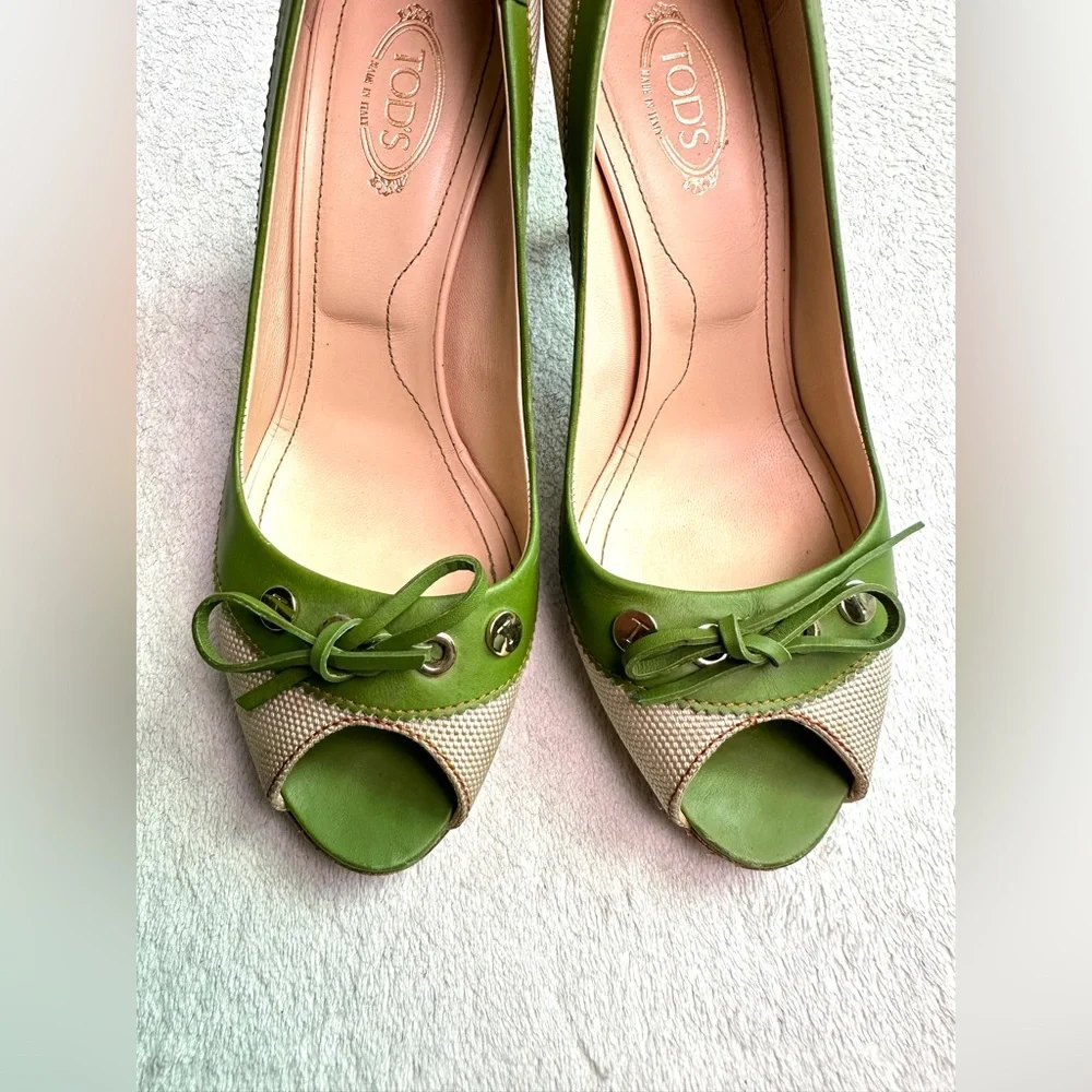 Tod’s Peep‎ Toe Driving Heels Green Canvas Shoes woven Bow 8.5